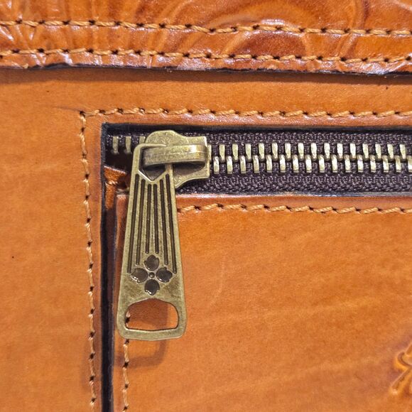 Patricia Nash Brown Leather Envelope Clutch Mini Tech Portfolio Embossed ~LN~ - Picture 6 of 7